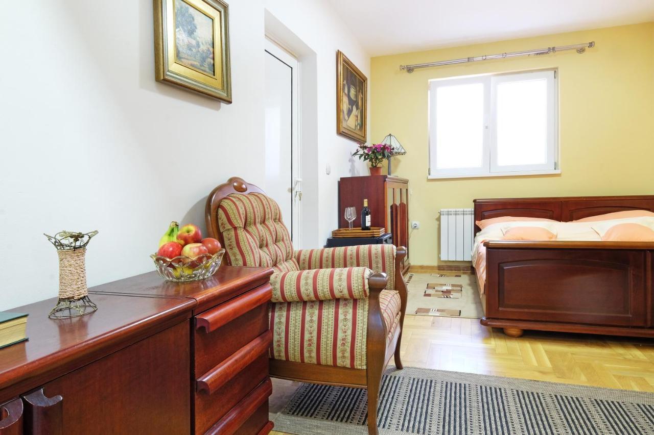 בלגרד Villa Tower Gardos מראה חיצוני תמונה
