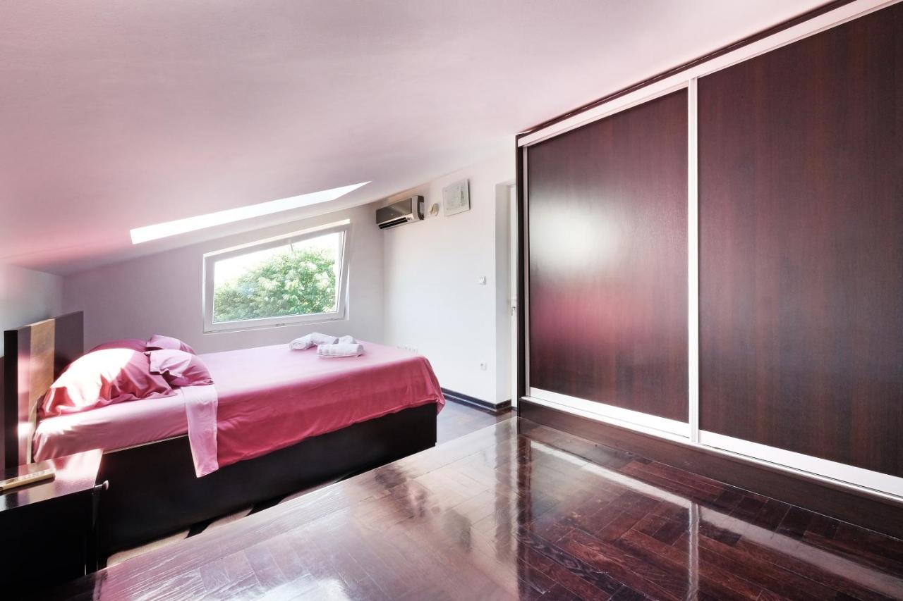 בלגרד Villa Tower Gardos מראה חיצוני תמונה