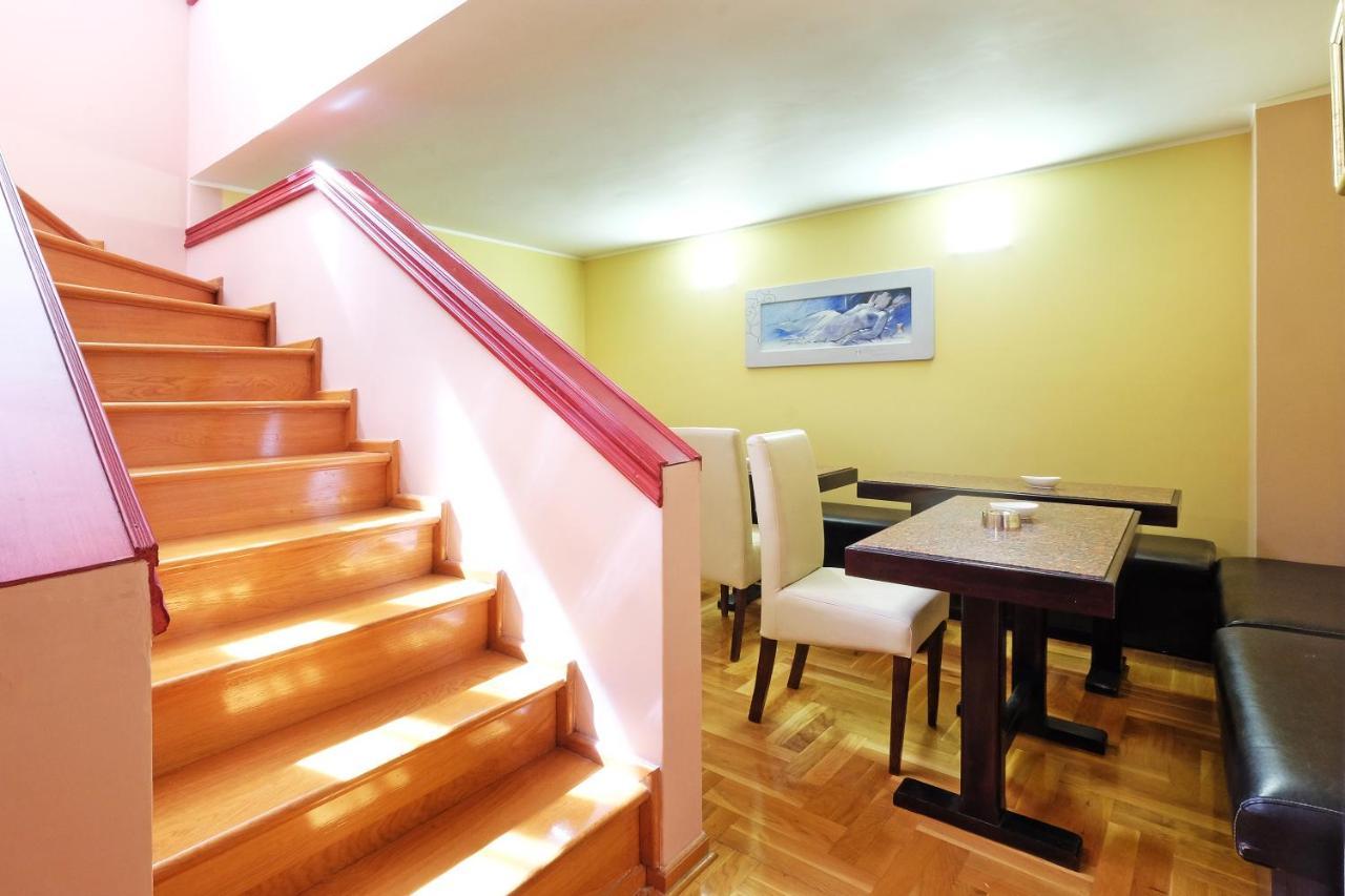 בלגרד Villa Tower Gardos מראה חיצוני תמונה